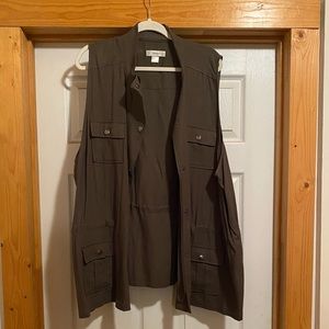 CJ Banks vest size 3X
